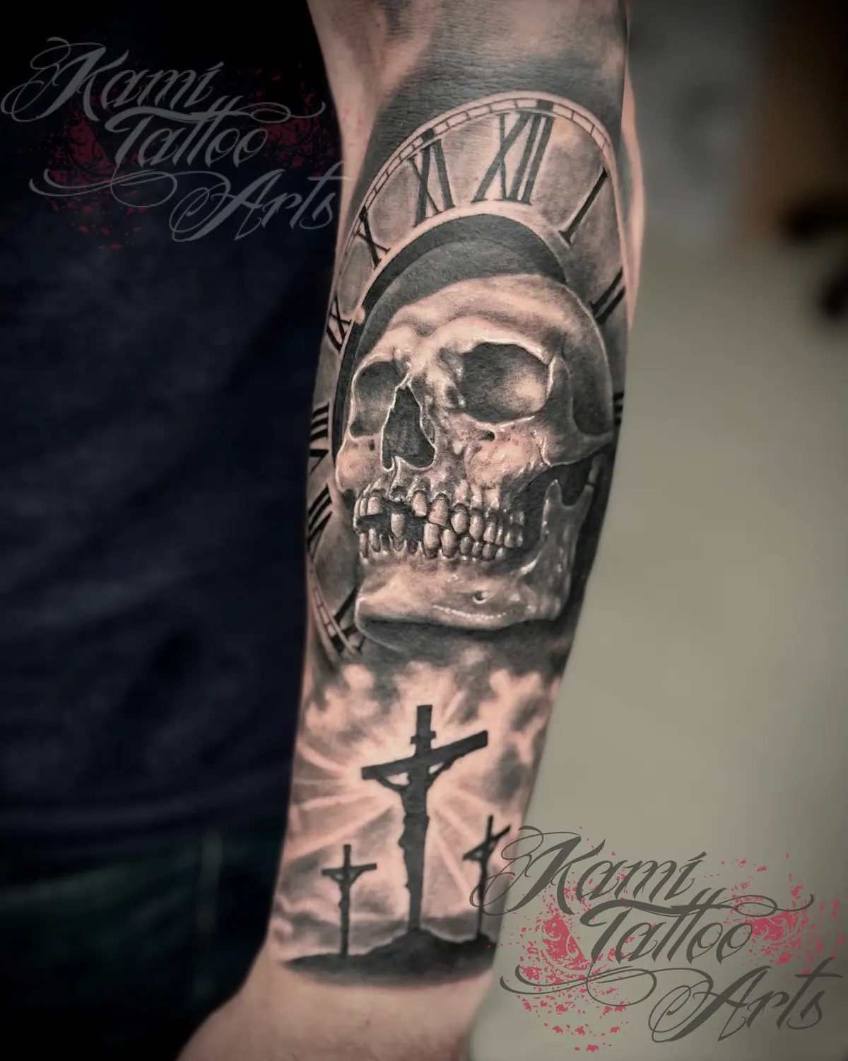 Blackwork Greywash Skull Cross Faith Christianity Golgota Watch Time Tattoo